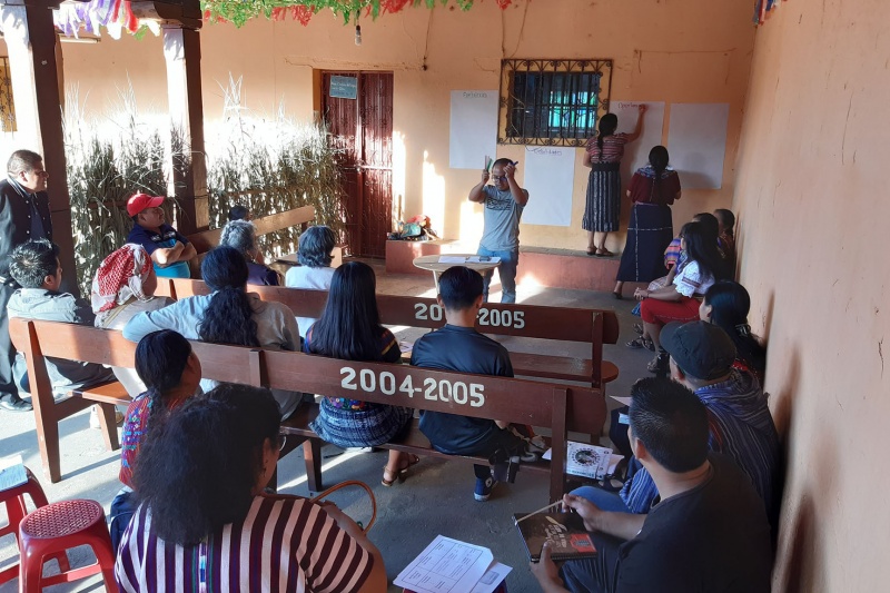 Participantes de la Cuarta Asamblea por la protección del medio ambiente en Xenacoj.